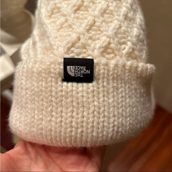 The North Face Cable Knit Adjustable Cuff Unisex Beanie - Picture 3 of 6